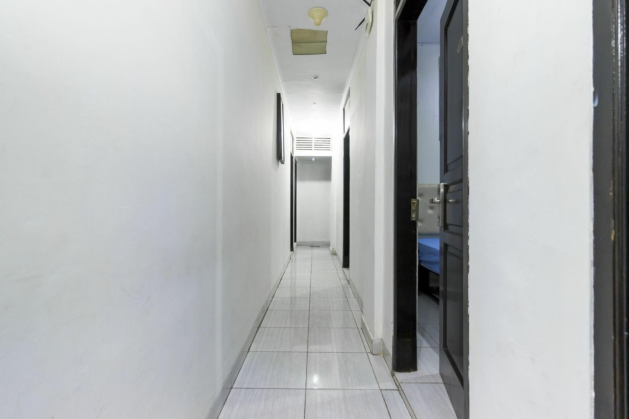 Reddoorz Near Gajah Mada Plaza 2 Hotell Jakarta Eksteriør bilde